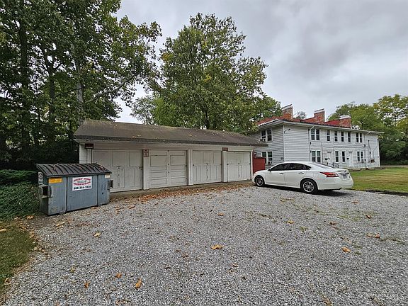 3rd image of 8112 Monon Ave