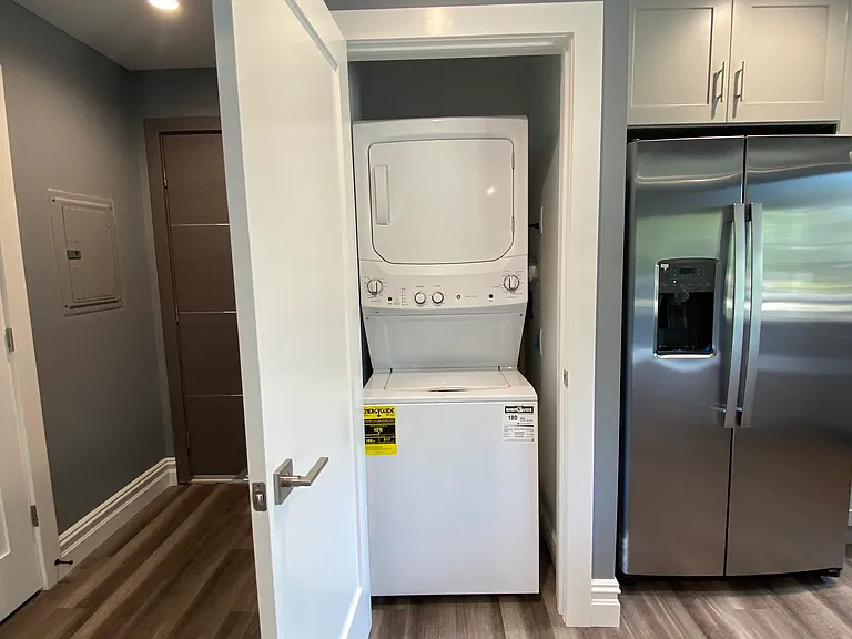 92 Arnold Ave #2F — Photo 8