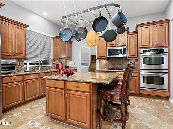 5th image of 13392 W CHAPAROSA Way