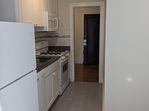 2nd image of 8 Mount Ida St APT 7