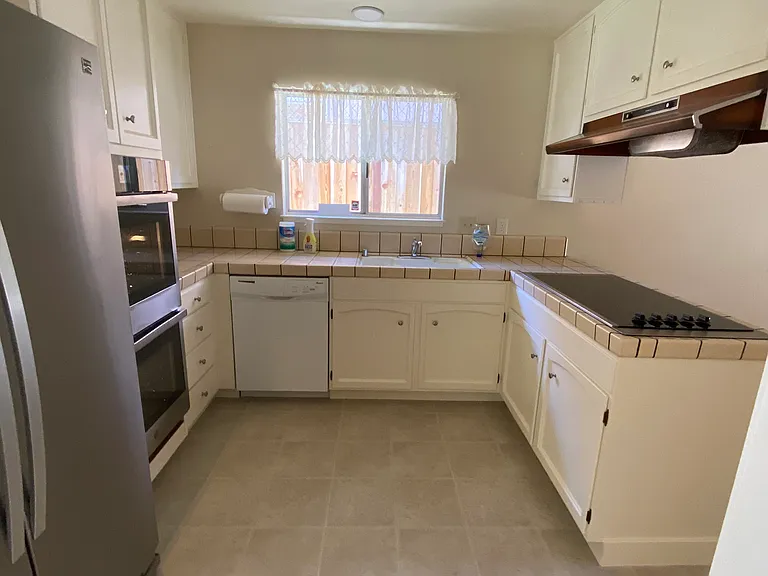 21507 Rainbow Dr — Photo 6