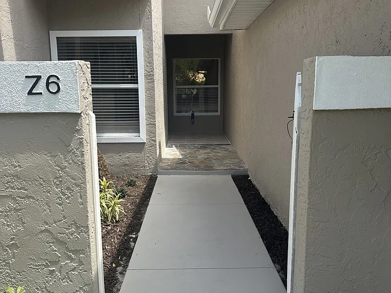 338 Emerald Bay Cir — Photo 2