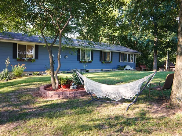 503 County Road 950 N, Toledo, IL 62468