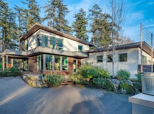 1230 Burnside Rd W, Saanich, BC V8Z1N8