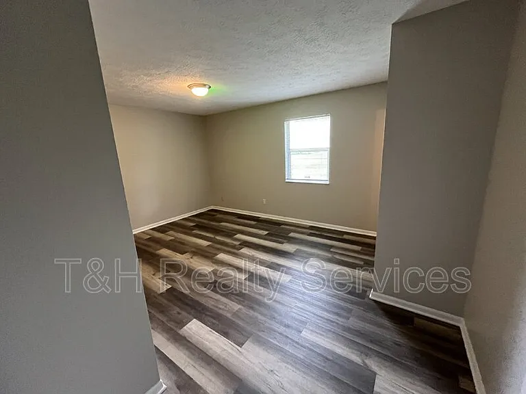 8114 Jade Ct — Photo 7