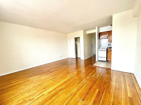 3rd image of 87-01 Elmhurst Ave #4C