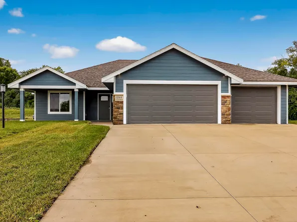 5315 NW Beaumont Ct, Topeka, KS 66618