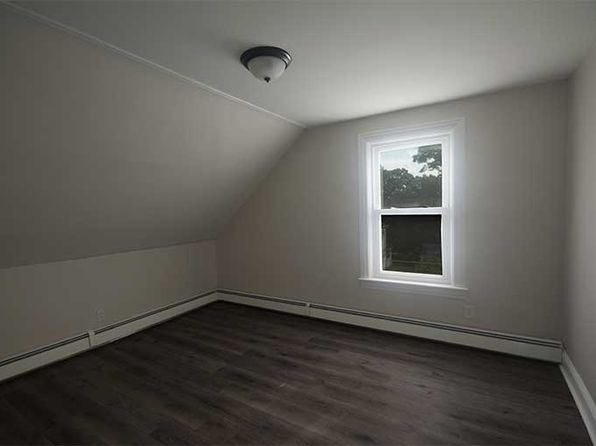 695 High St Floor 3