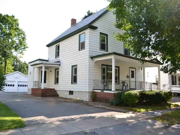 45 Hunter St, Glens Falls, NY 12801
