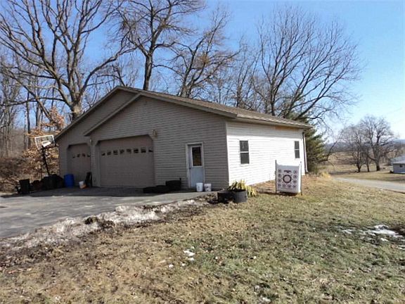 3rd image of 25681 Bovee Ln