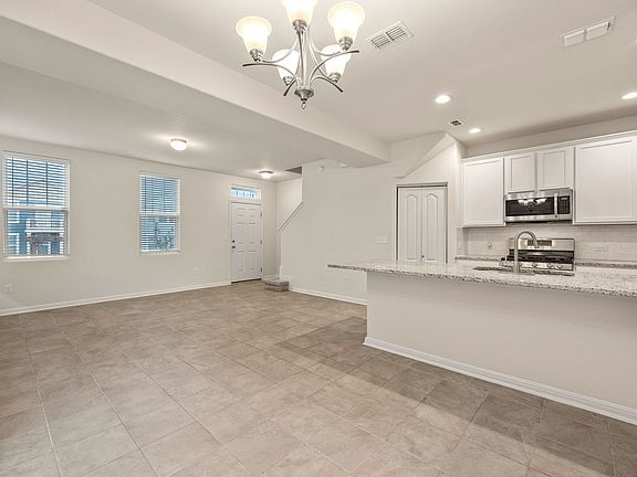 4th image of 408 Ferrule Dr