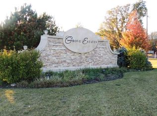 47 Robert Rd, Oswego, IL 60543