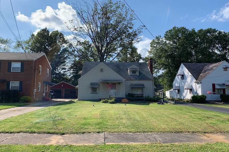 1st image of 670 Central Parkway Ave SE