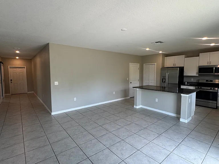 5415 Amaryllis Garden St — Photo 15