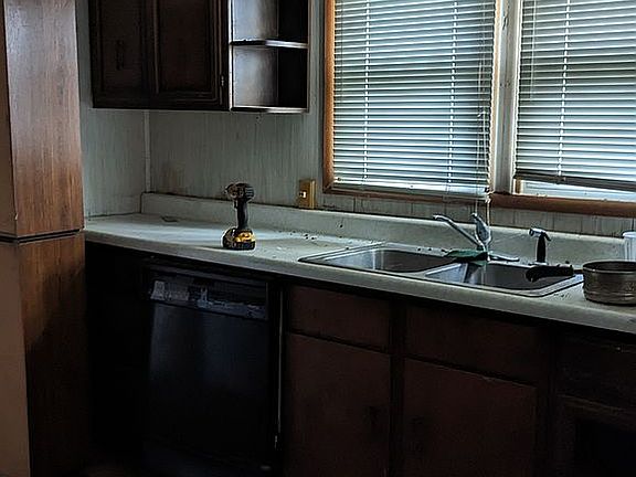 5th image of 109 N Jefferson St