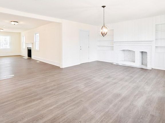 4th image of 407 Woodside Dr