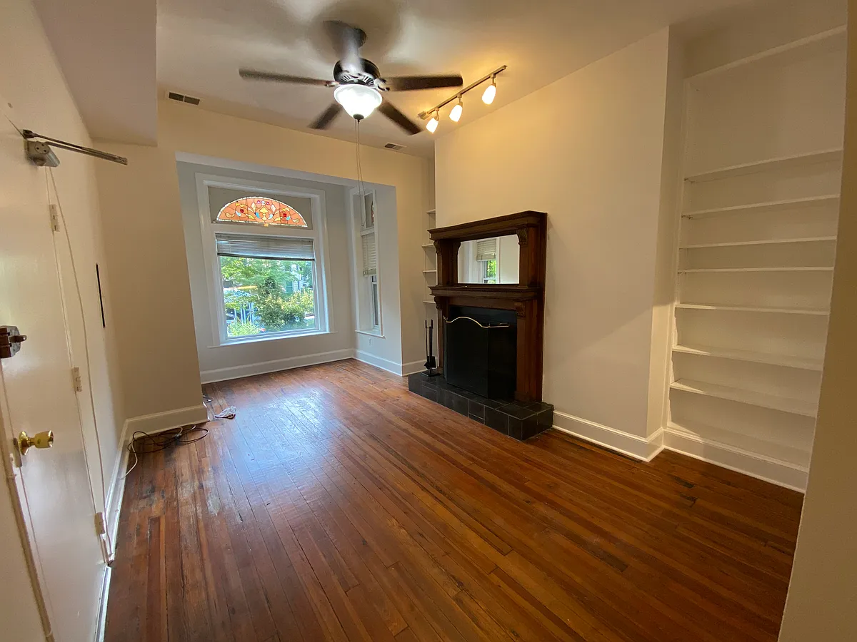 Building Photo - 1013 Massachusetts Ave NE #2