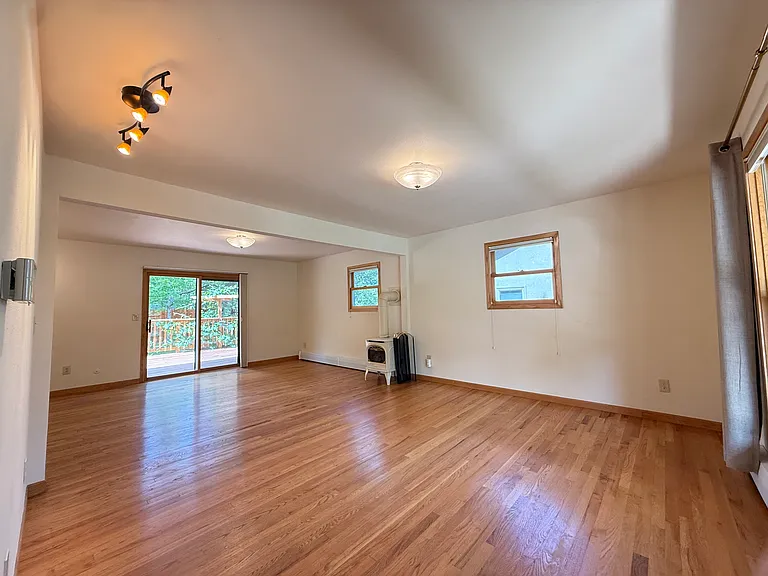1872 Del Rosa Ct — Photo 32
