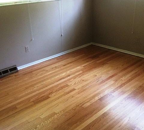 4th image of 8419 Norine Dr