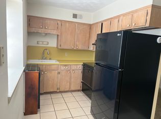 1700 Sun Ave APT 1, Port Neches, TX 77651