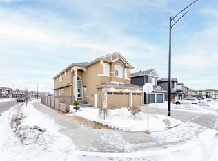 1404 25th St NW, Edmonton, AB T6T 2K7