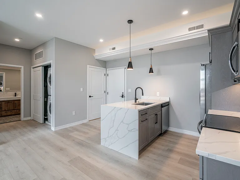 2401 Washington Ave — Photo 65
