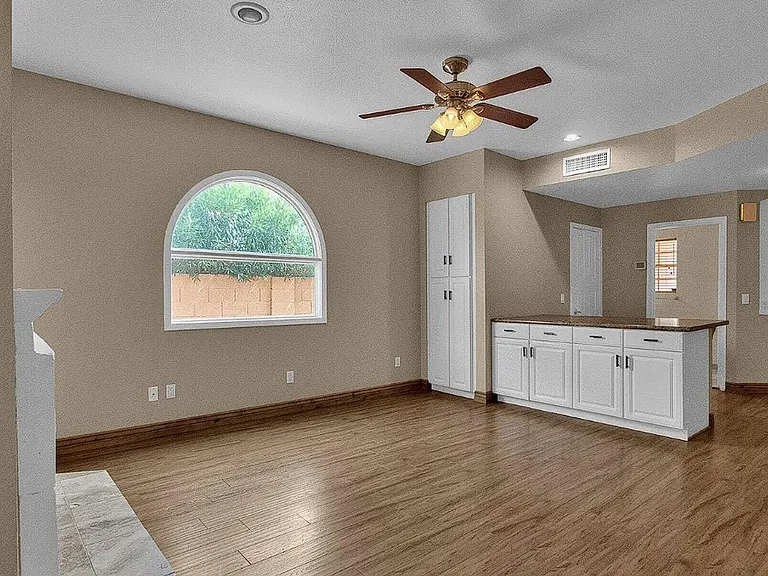 3110 W Baylor Ln — Photo 11