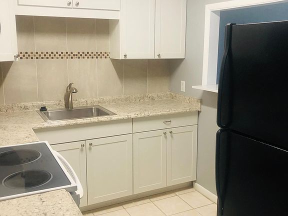2nd image of 2506 W Stroud Ave APT 213