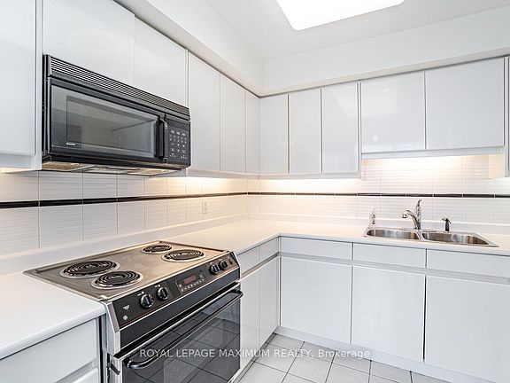 3rd image of 1 Palace Pier Ct #1507