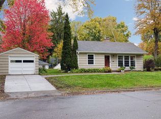 2601 Parkview Blvd, Robbinsdale, MN 55422