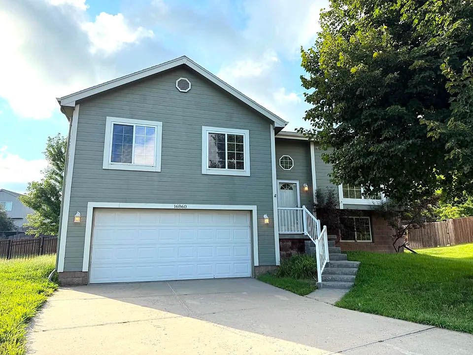 16860 Saratoga Cir