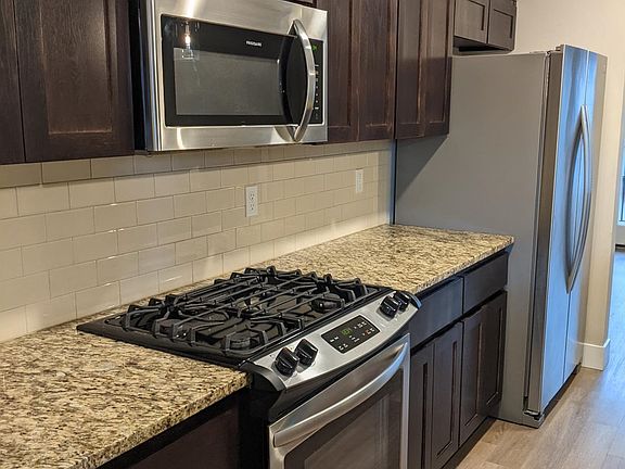 4th image of 16765 Champion Way