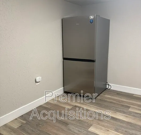 702 Biltmore Blvd #2 — Photo 2