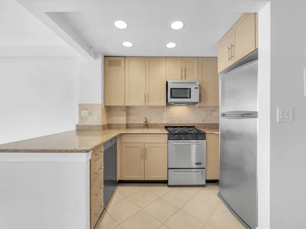 41 Park Avenue image 5 of 8