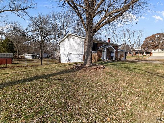 4th image of 717 Crosswood Dr