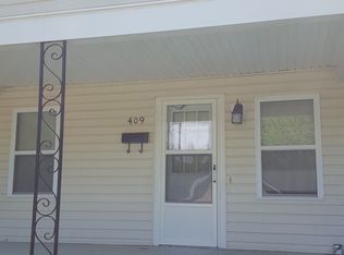 409 S Vermont St, Smithfield, NC 27577