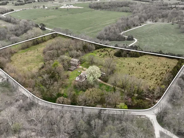 7052 E Farm Road 50, Strafford, MO 65757