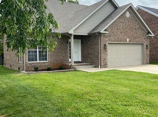 321 Legends Ct, Bowling Green, KY 42103