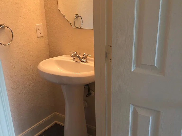5042 Segovia Way — Photo 28
