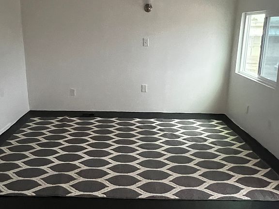 3rd image of 1441 W Lily Ave #6