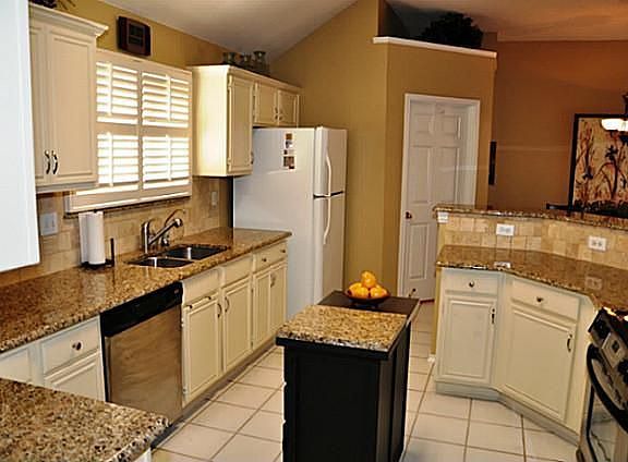 3rd image of 1417 Summerwind Ln