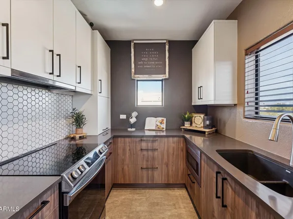 16323 E ARROW Drive #202, Fountain Hills, AZ 85268