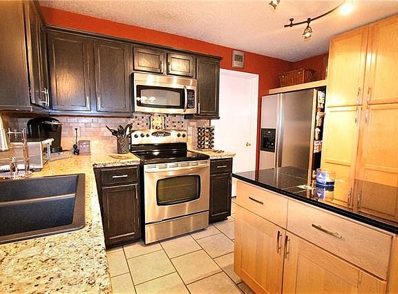 5th image of 4607 Wedgewood Dr