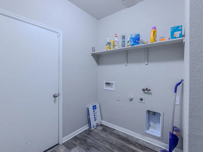 225 Baum Dr — Photo 20