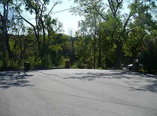 6525 Ridgewood Ln #8, Edmond, OK 73034