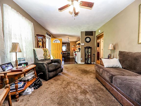 2nd image of 168 Briarmoor Ln