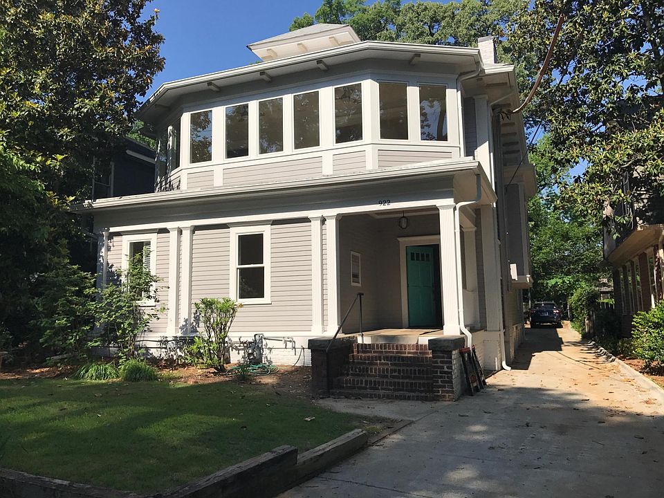 Street View - Main House (Carriage house is up driveway in back)