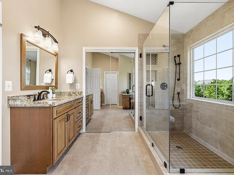 21916 Bellair Ct — Photo 27