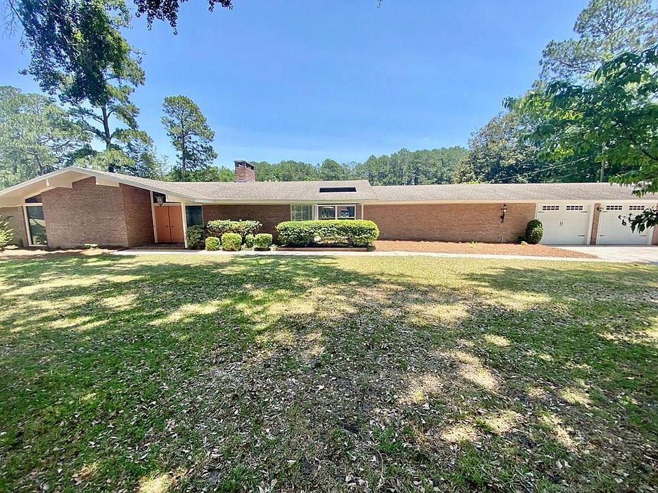 1st image of 300 Newton Dr