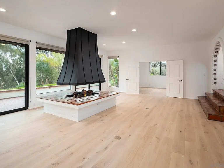 5406 Las Palomas — Photo 5